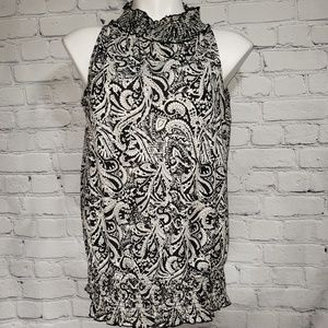🌷Milano Black & White sleeveless top